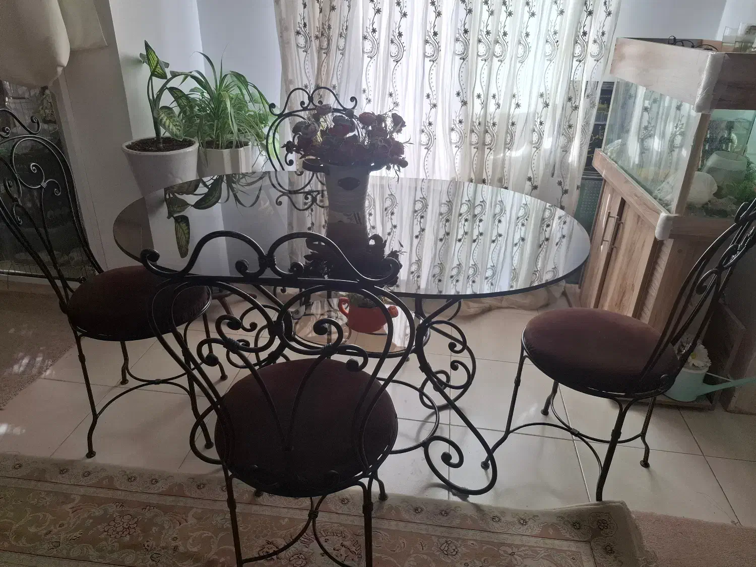 میز صندلی ناهار خوری ۴ نفره فرفورژه|میز و صندلی غذاخوری|پردیس, فاز ۳|دیوار