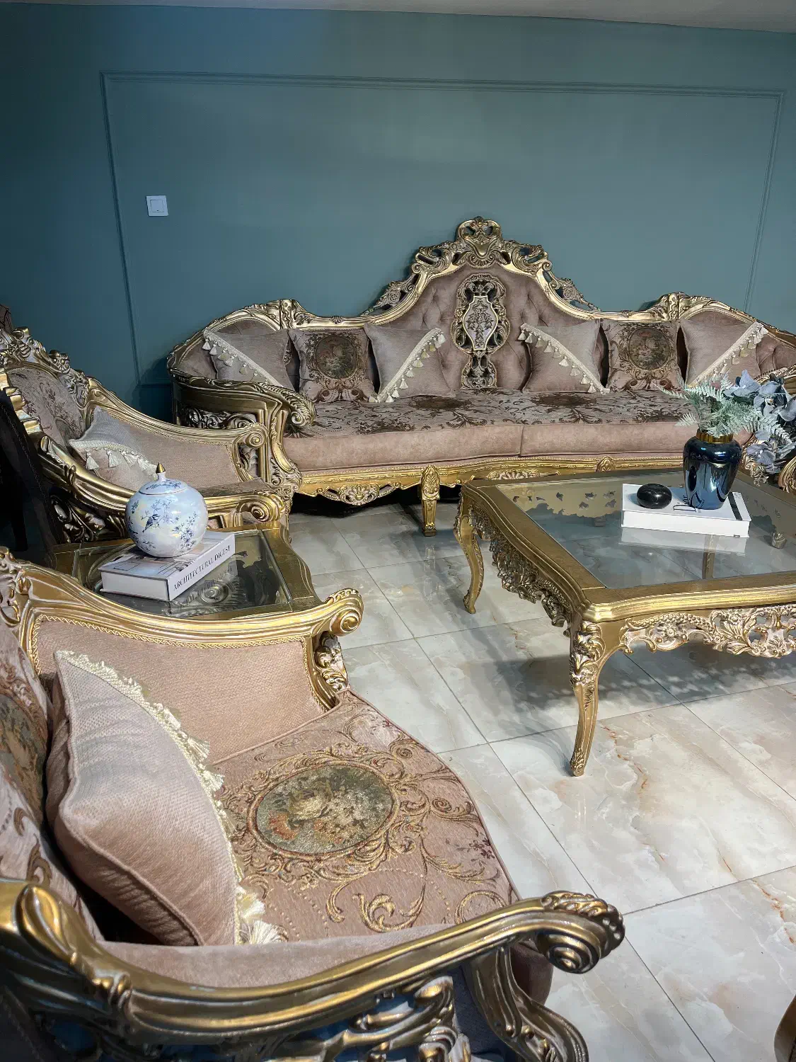 ست مبل سلطنتی کلاسیک طلایی|مبلمان خانگی و میز عسلی|مرند, |دیوار