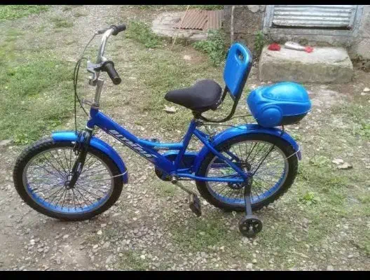 دوچرخه سایز بیست رنگ آبی حد نو|دوچرخه، اسکیت، اسکوتر|رشت, جانبازان|دیوار