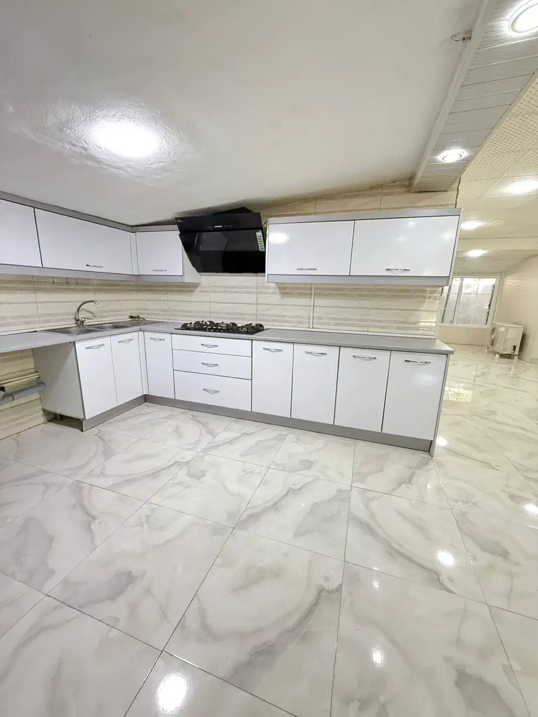 اجاره خانه مسکونی|اجارهٔ خانه و ویلا|بندر انزلی, لیچارگی حسن رود|دیوار