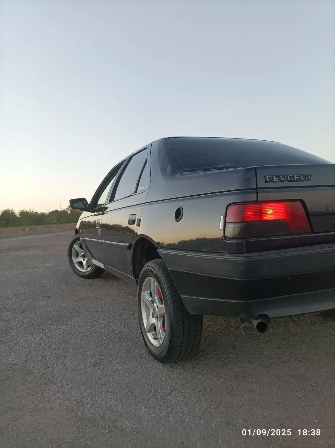 405 مدل 84 سه لکه رنگ با هدرز|خودرو سواری و وانت|هشتگرد, شهرک کوثر|دیوار