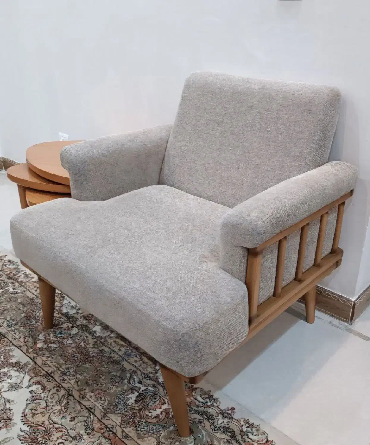 مبل نیم ست مینیمال|مبلمان خانگی و میز عسلی|کرج, شهرک یاس شمالی|دیوار