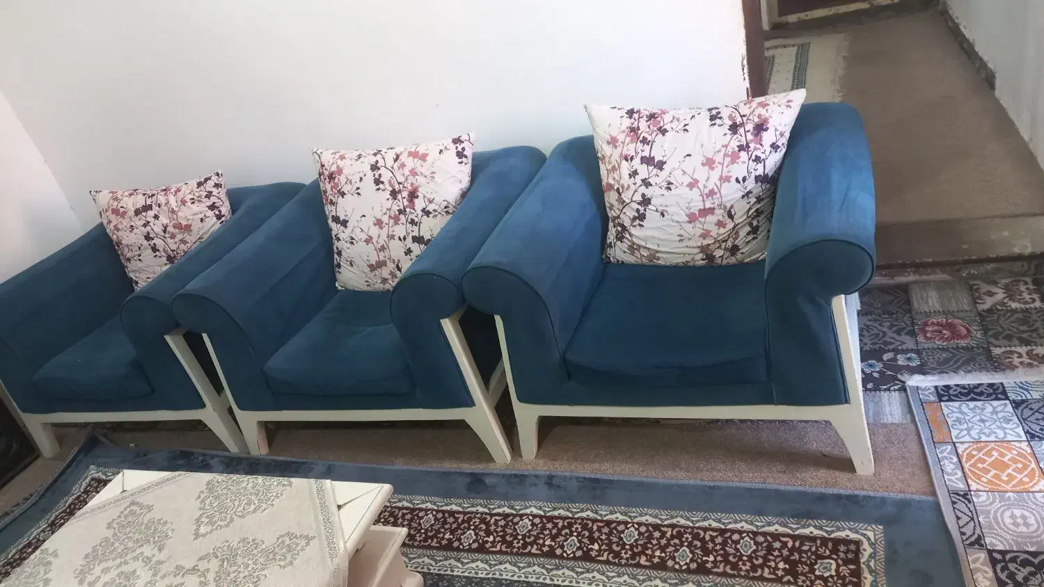 مبل ۷ نفره تمیز|مبلمان خانگی و میز عسلی|شوشتر, |دیوار