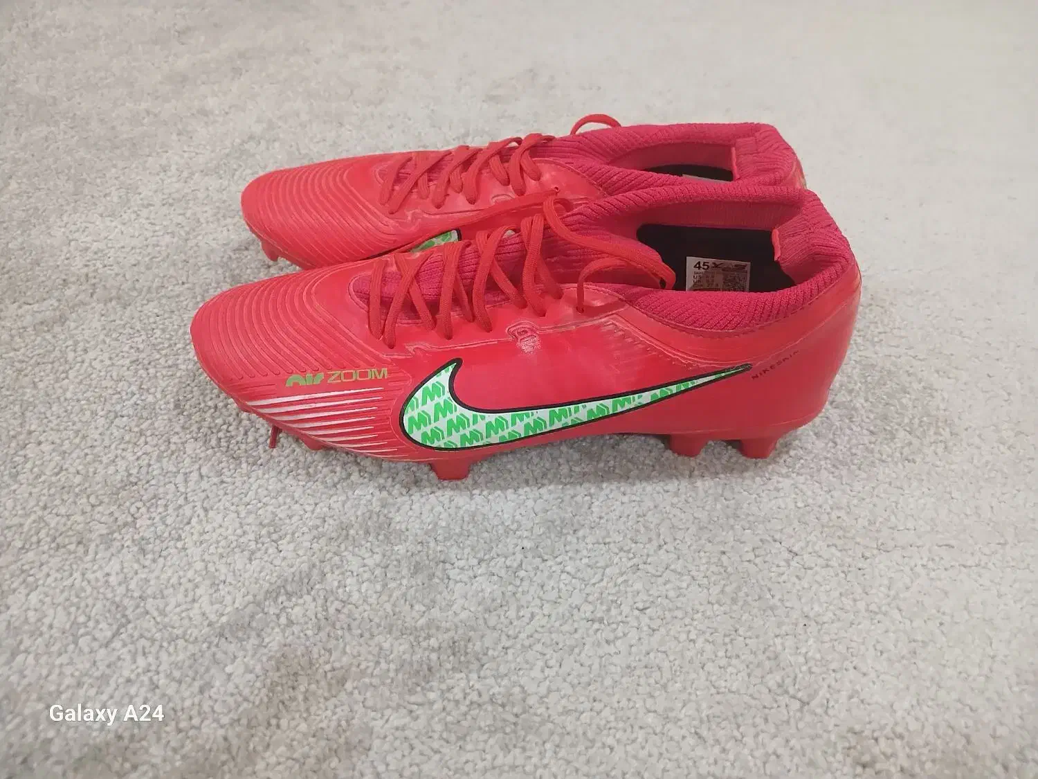 کفش چمن|تجهیزات ورزشی|دهلران, |دیوار