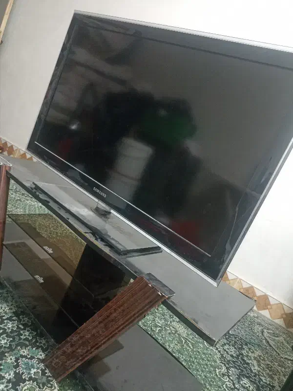 لوازم خانه|تلویزیون و پروژکتور|خورموج, |دیوار