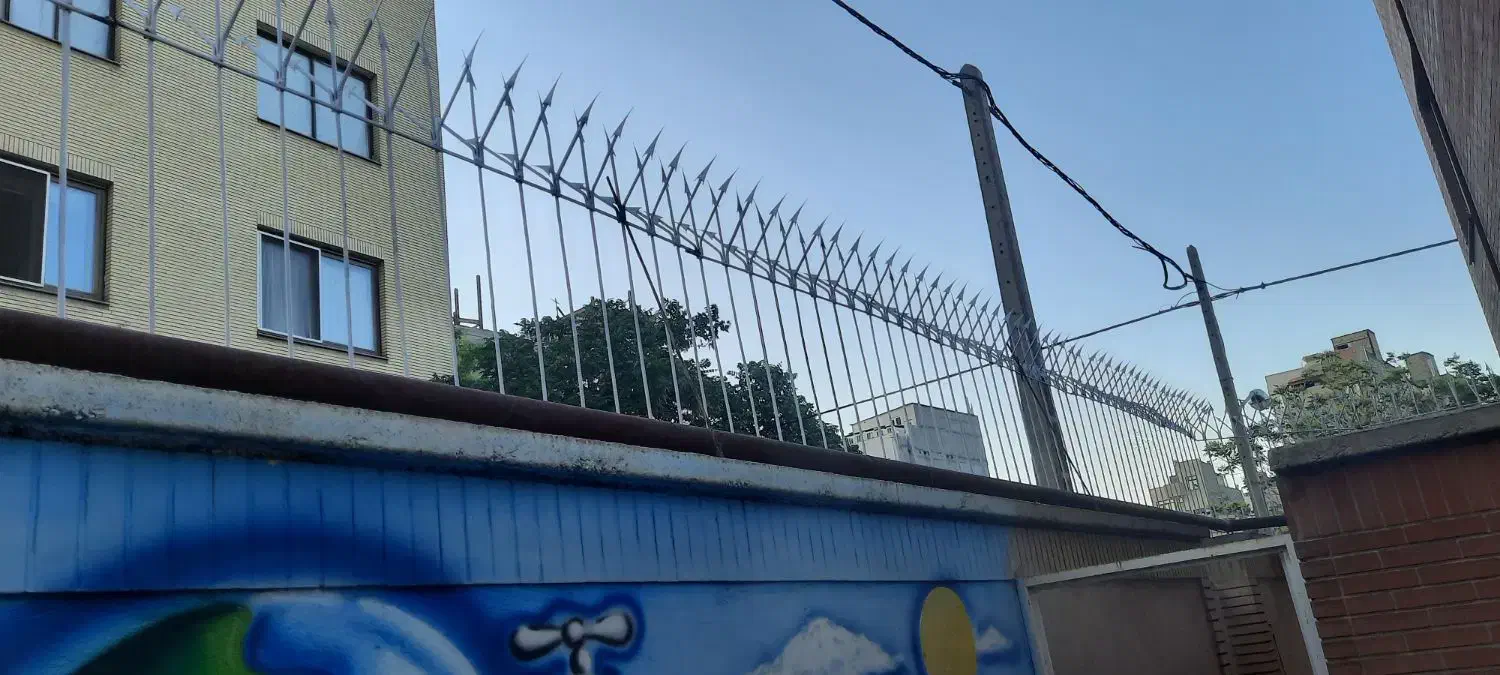 نرده. حفاظ روی دیوار درب وپنجره سایبان. جوشکاری|مصالح و تجهیزات ساختمان|مشهد, خین عرب|دیوار