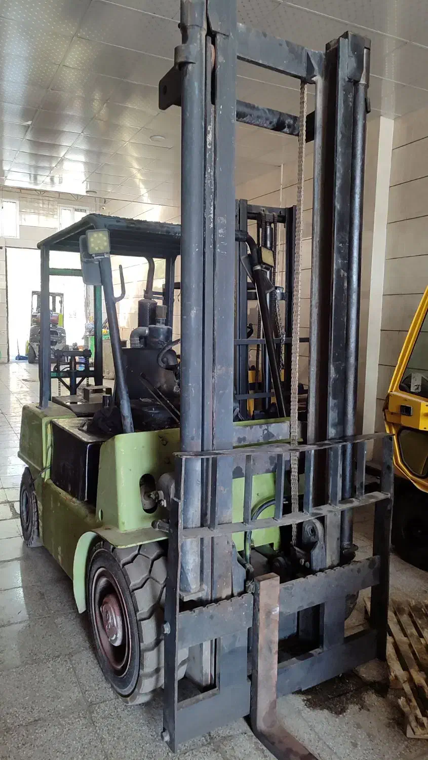 لیفتراک‌ سهند‌ 3تن‌|خودرو سنگین|تهران, حصارک|دیوار