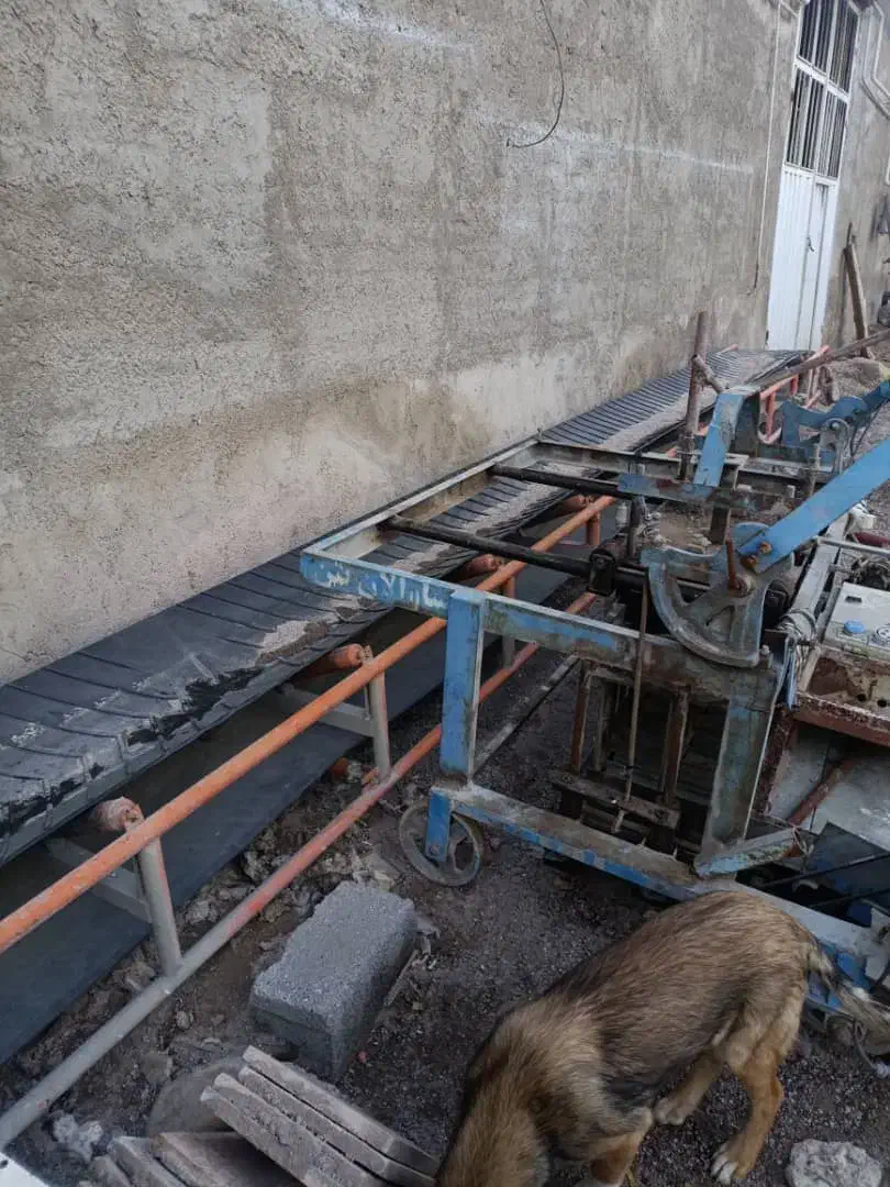 فروش یک نقاله و بلوک زن ۶ قالب|ماشینآلات صنعتی|تبریز, |دیوار