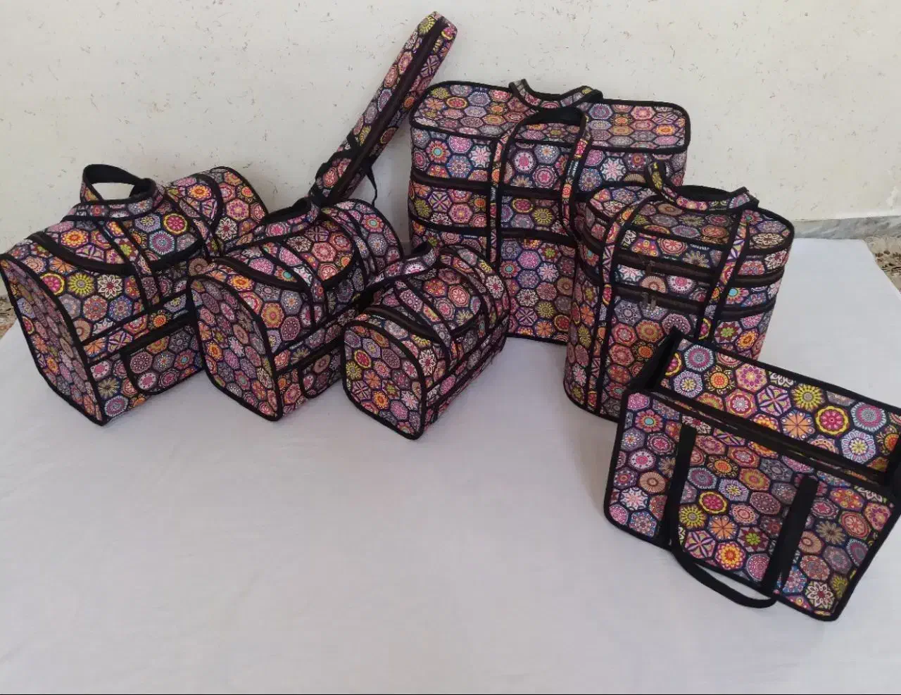 کیف وباکس مسافرتی وسرویس اشپزخونه|سفره، حوله، دستمال آشپزخانه|مشهد, کوی المهدی|دیوار