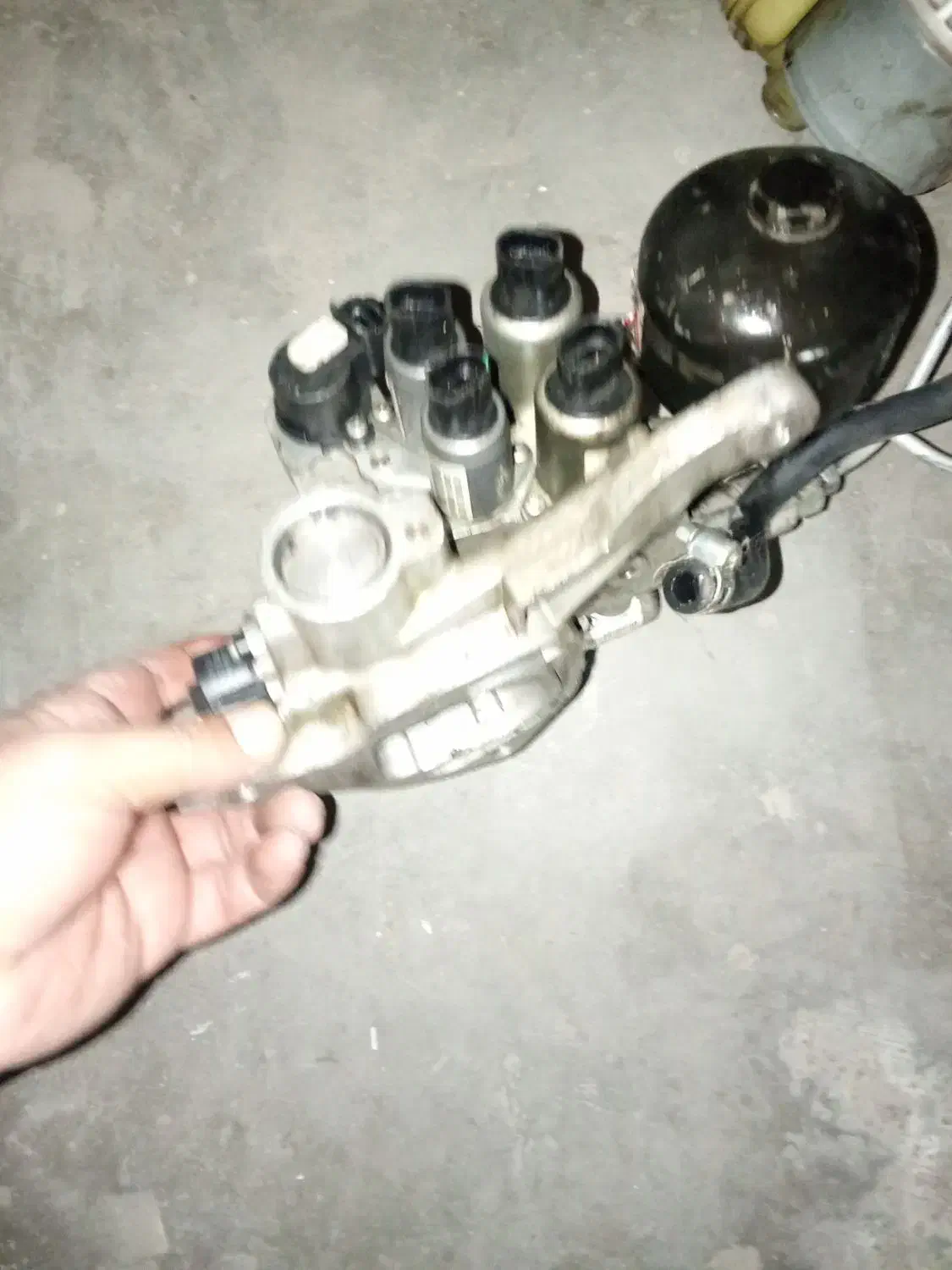 فروش مقدار زیادی لوازم خودرو نو و استوک|قطعات یدکی و لوازم جانبی|ری, صفاییه (چشمه علی)|دیوار