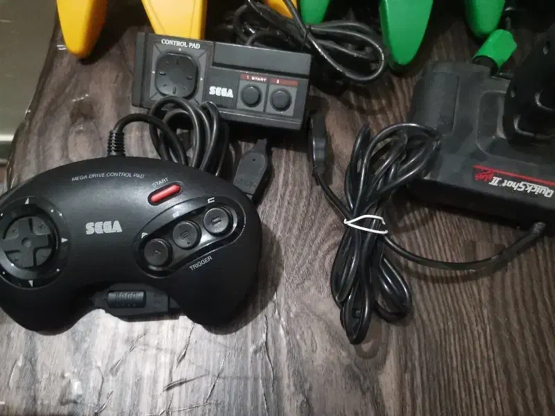 دسته بازی یا کنترل کنسول های سگا ونینتندو و اتاری|کنسول، بازی ویدئویی و آنلاین|تهران, فدک|دیوار