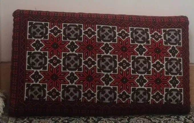 پشتی دو عدد|پشتی|فسا, |دیوار