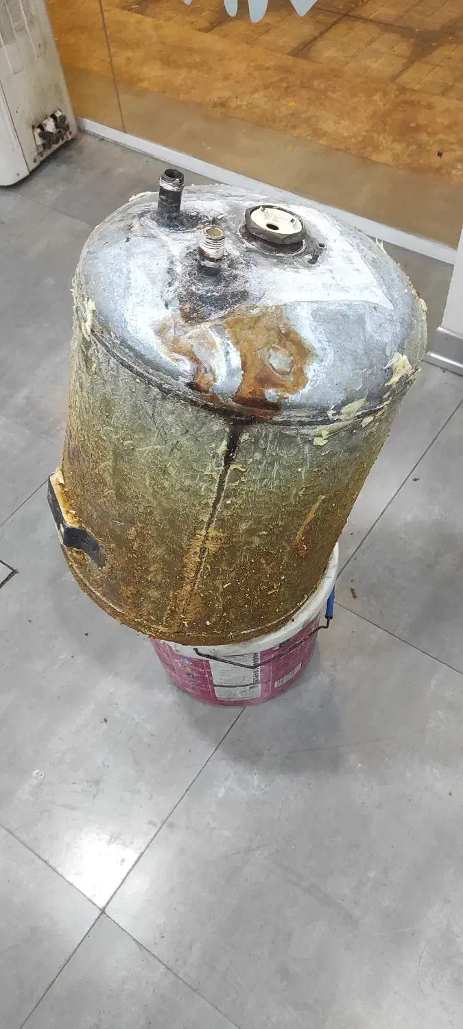 تعمیرات و جوشکاری انواع آبگرمکن برقی و گازی|خدمات پیشه و مهارت|بندرعباس, |دیوار