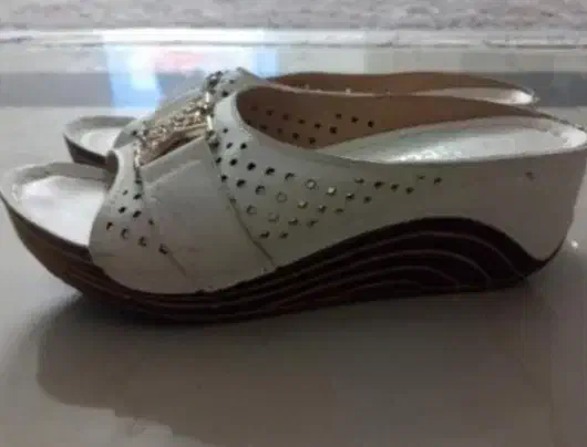 کفش وصندل زنانه و کمربند مردانه(فروش فوری)|کیف، کفش، کمربند|سمنان, |دیوار