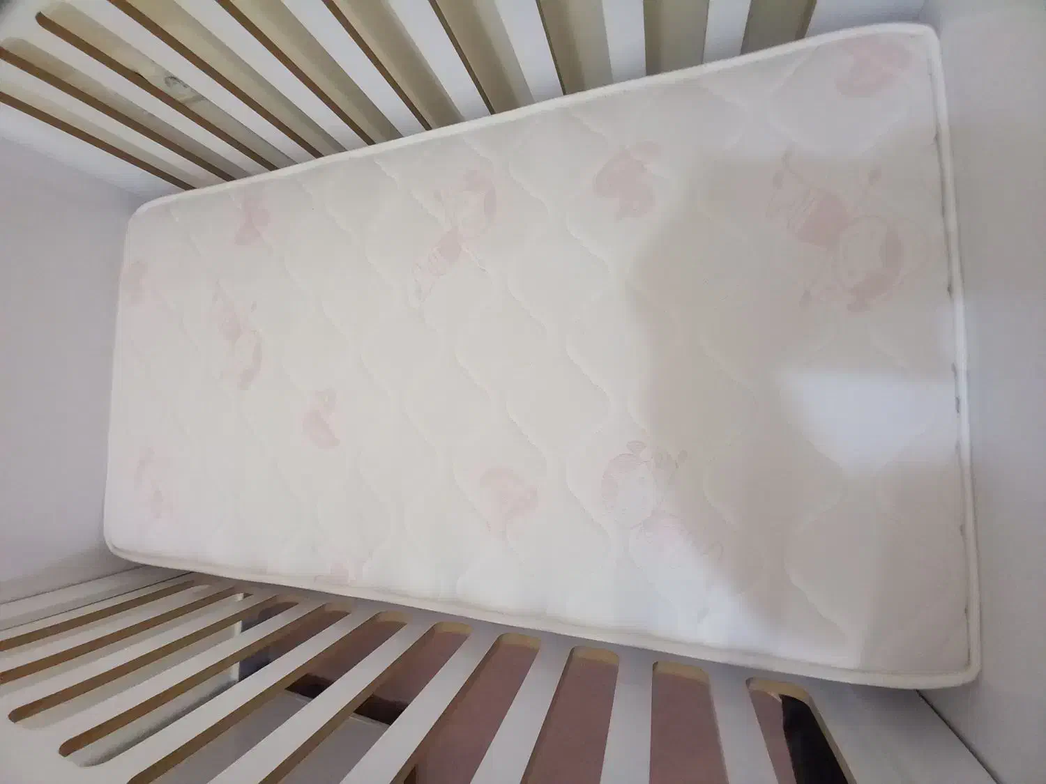 تخت کودک|تخت و صندلی بچه|مرند, |دیوار