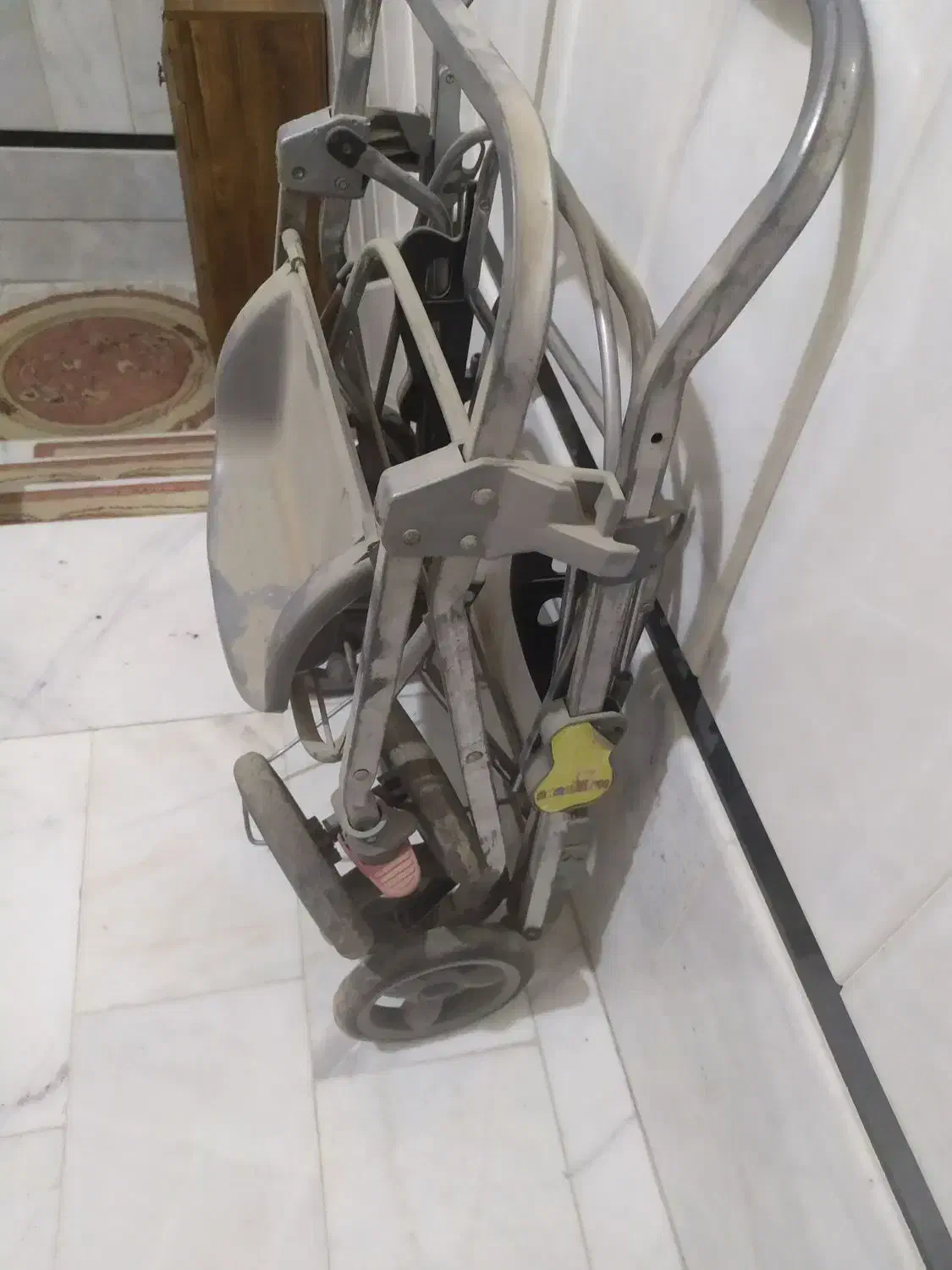 کالسکه کاملا سالم هست|کالسکه و لوازم جانبی|زاهدان, |دیوار