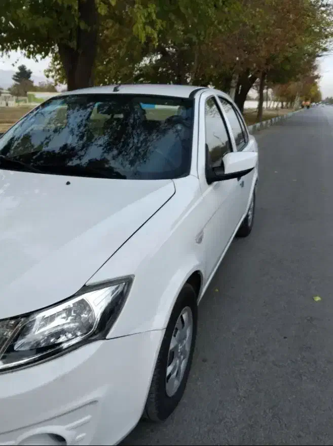 ساینا۹۸بدون رنگ درجه یک|خودرو سواری و وانت|بروجرد, |دیوار