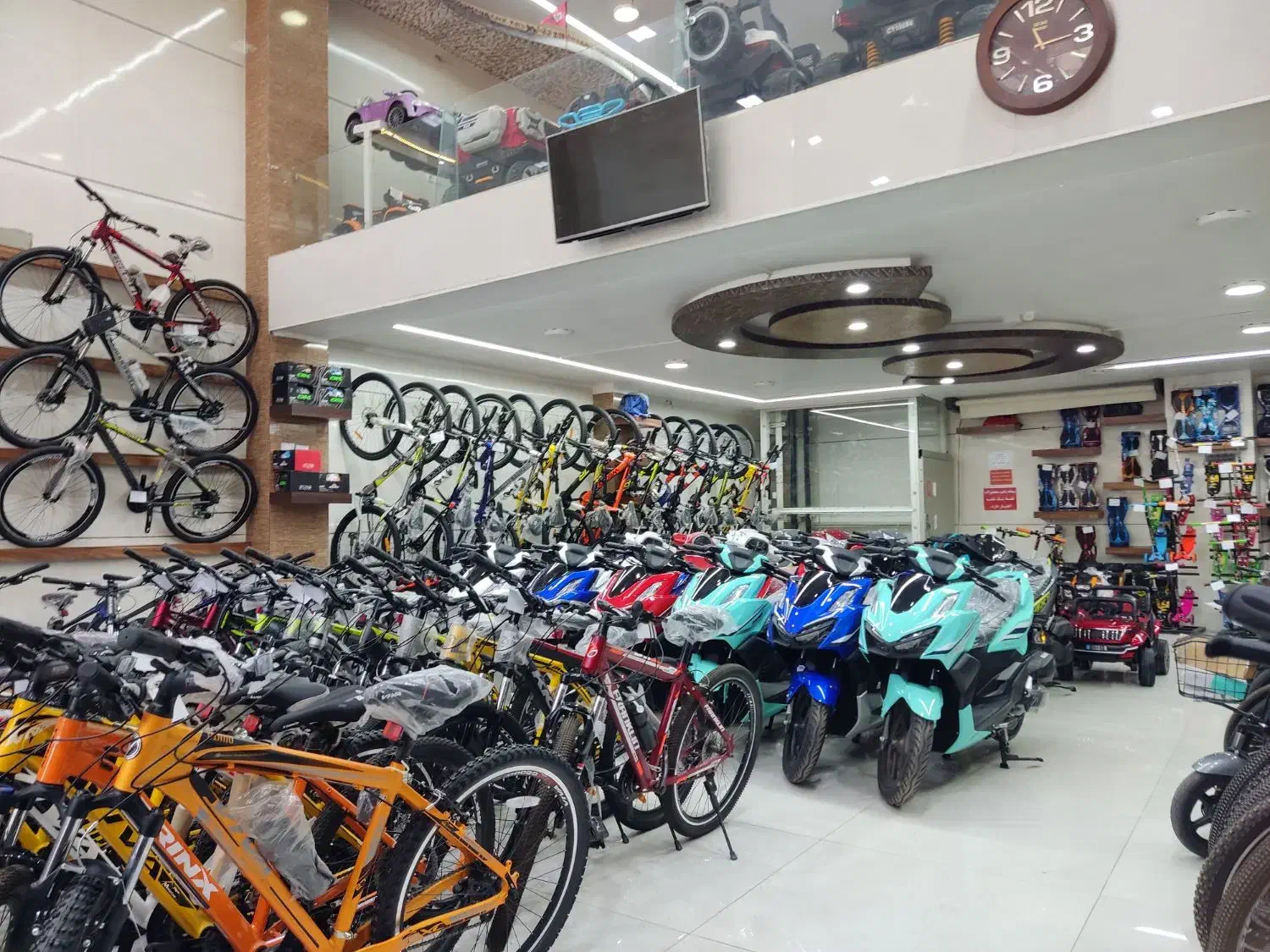 دوچرخه کورسی کمک فنردار قابل تنظیم|دوچرخه، اسکیت، اسکوتر|اصفهان, شهرک ولیعصر|دیوار