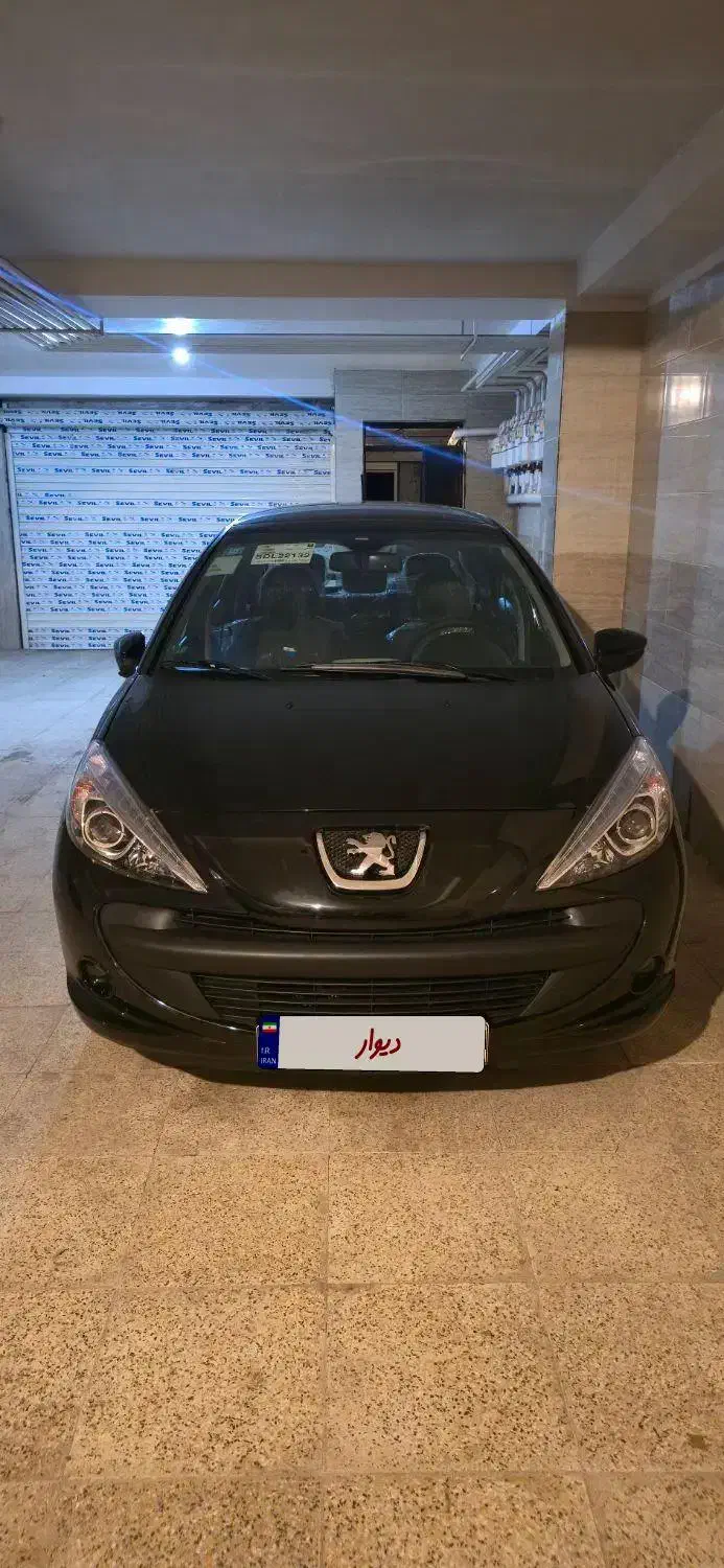 207 پاناروماtu5p خشک ارتقاع یافته|خودرو سواری و وانت|رشت, باهنر|دیوار