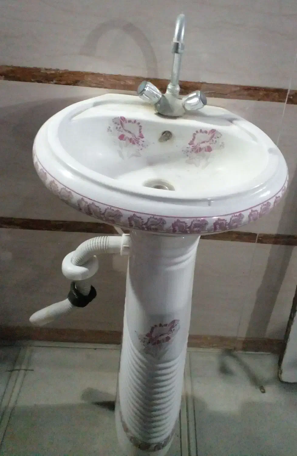 روشویی|مصالح و تجهیزات ساختمان|کهریزک, |دیوار