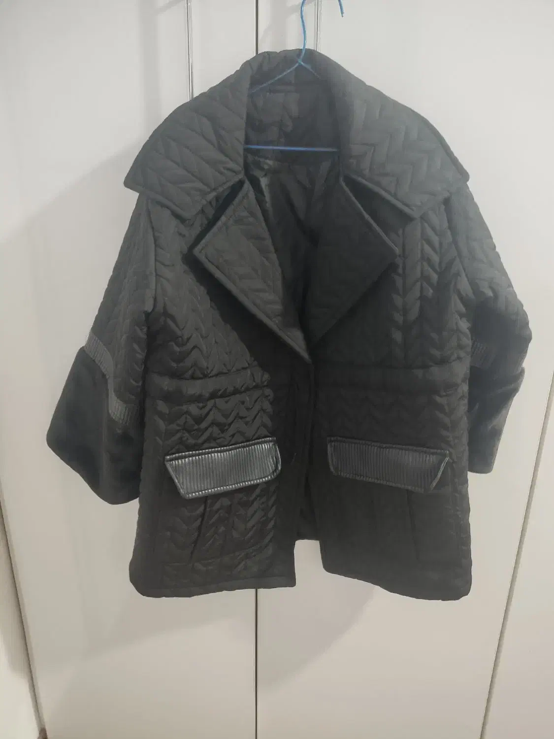 کاپشن با آستین خز|لباس|جوانرود, |دیوار