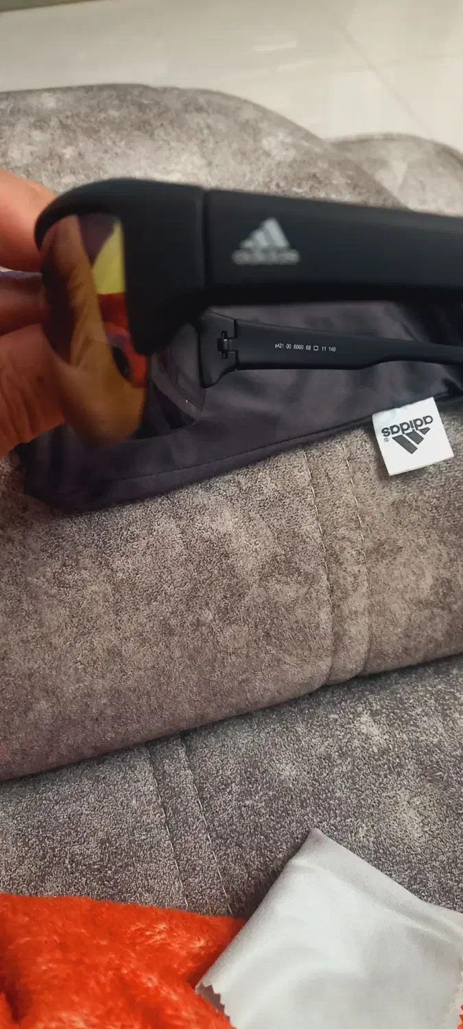 تعدادی عینک adidas و .. اورجینال به شرط|کلکسیون و سرگرمی|تهران, دریا|دیوار