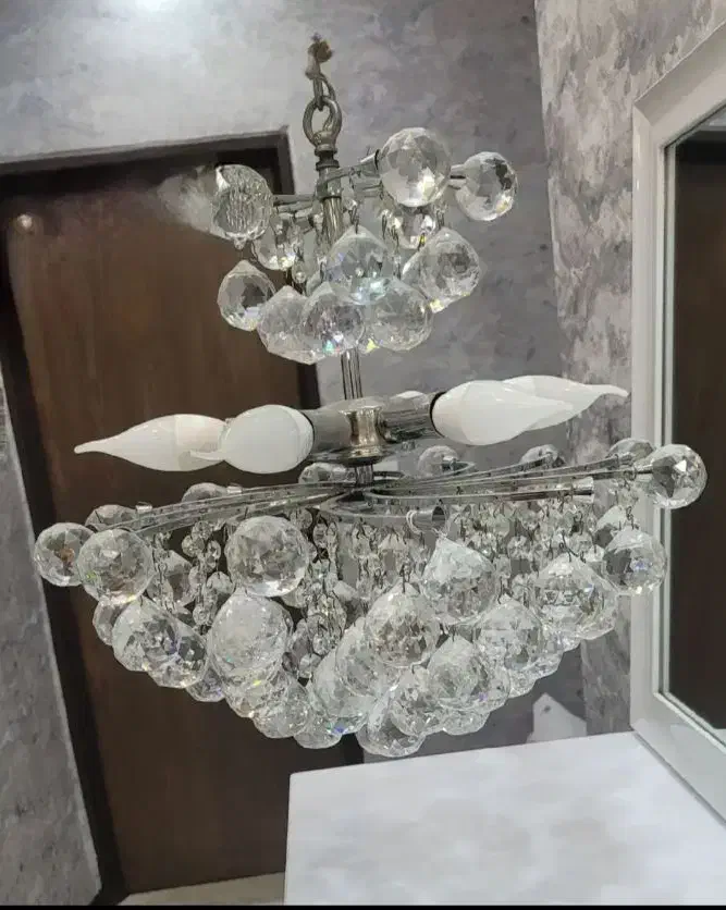 لوستر کریستالی|لوستر و چراغ آویز|رشت, کوی مهر|دیوار