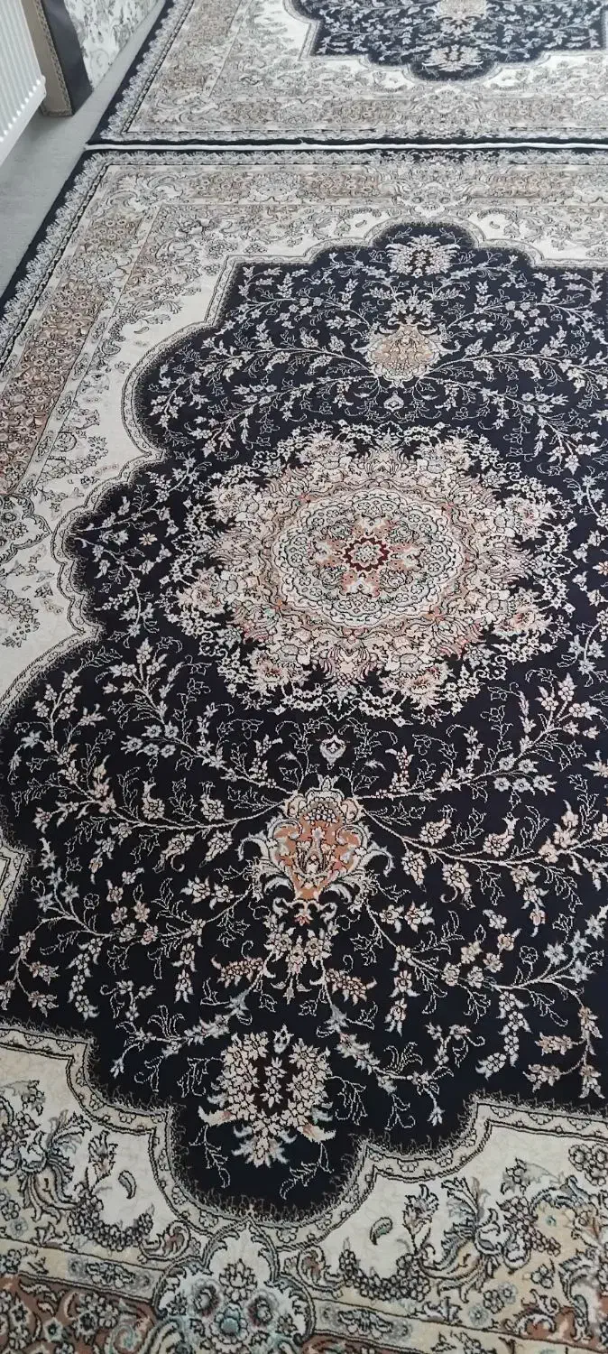 ۶تخته فرش ۷۰۰شانه و۶عدد پشتی|فرش|مریوان, |دیوار