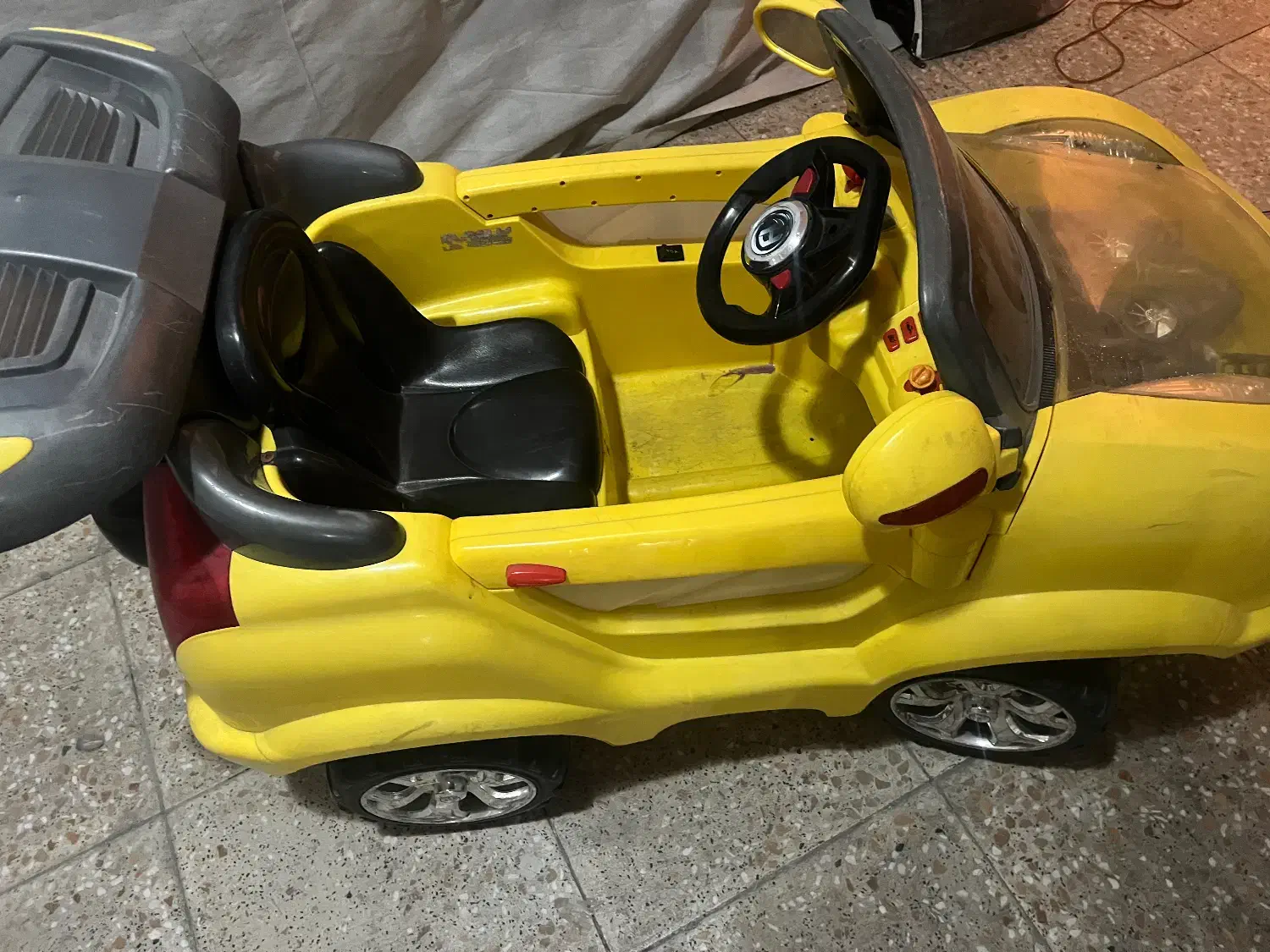 ماشین شارژی|اسباببازی بچه|اسلامشهر, زرافشان|دیوار