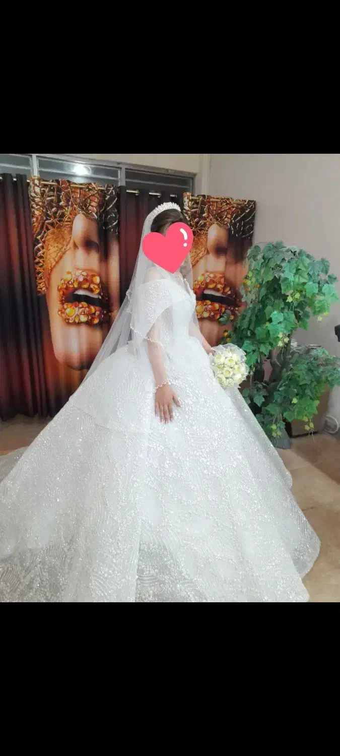 لباس عروس|لباس|جغتای, |دیوار