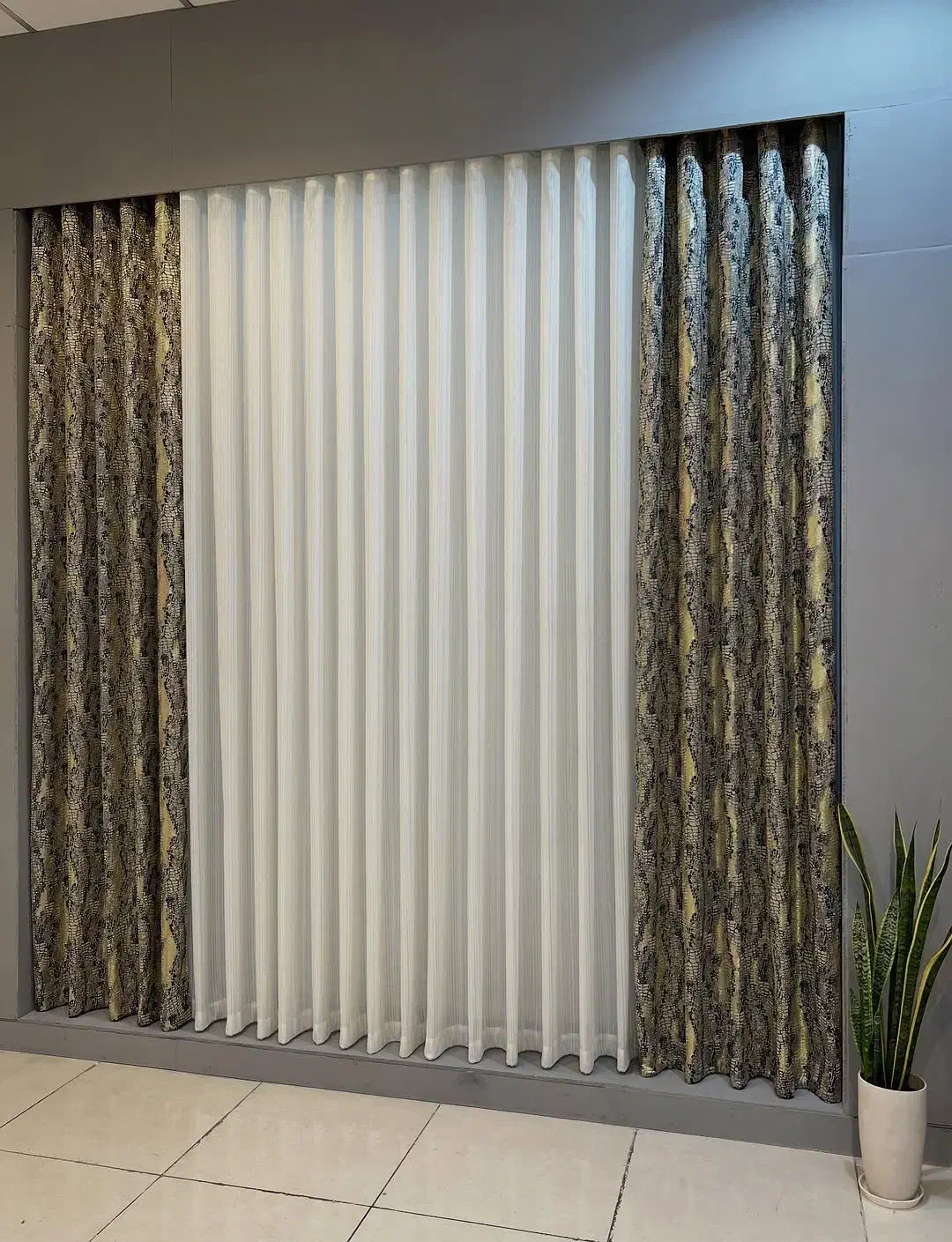 نصب پرده عمودی و پارچه ای|خدمات پیشه و مهارت|دوگنبدان, |دیوار