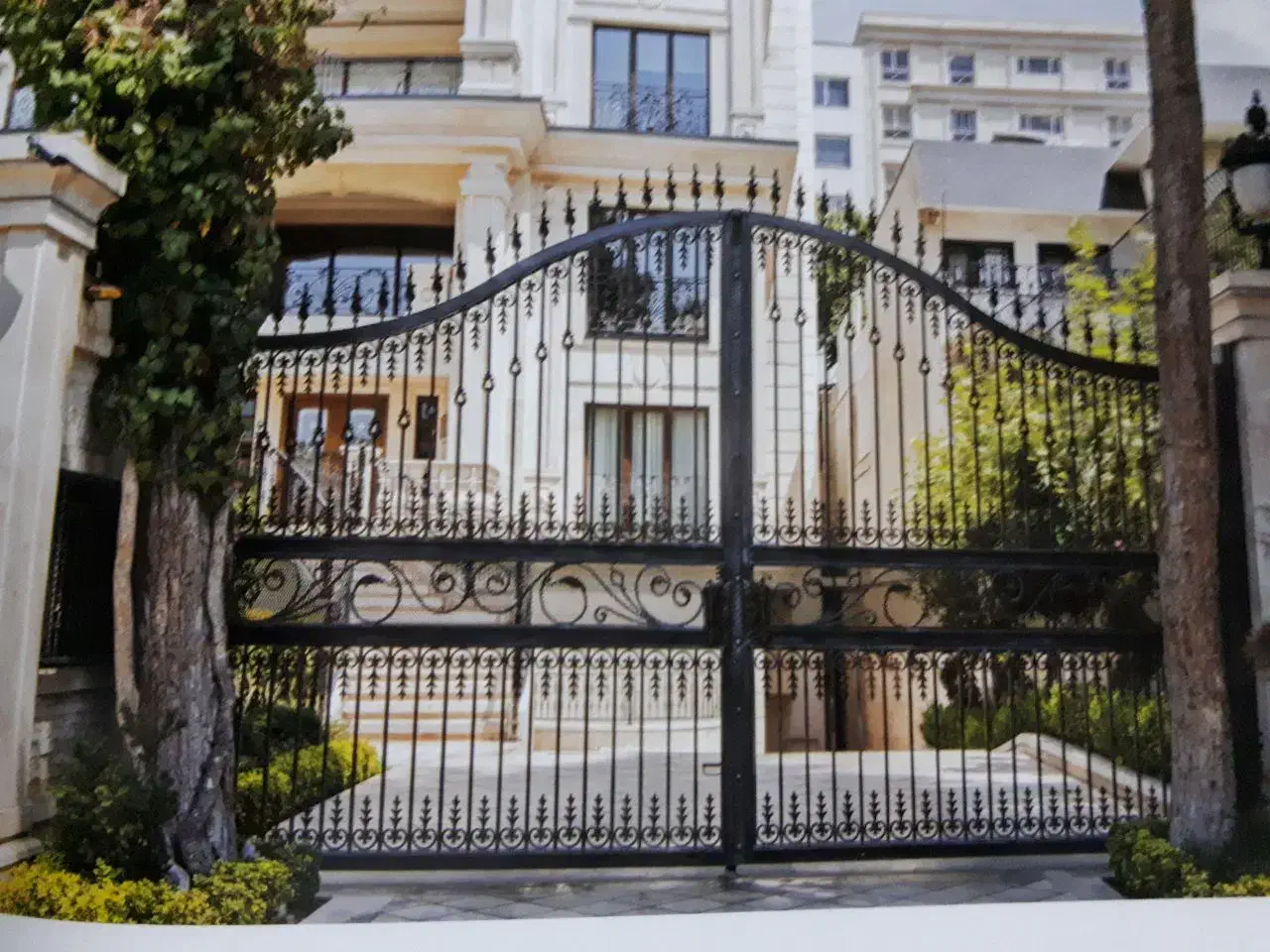 انواع درب و پنجره های فلزی، کم فریم، نرده، پله|خدمات پیشه و مهارت|مشهد, کلاته برفی|دیوار