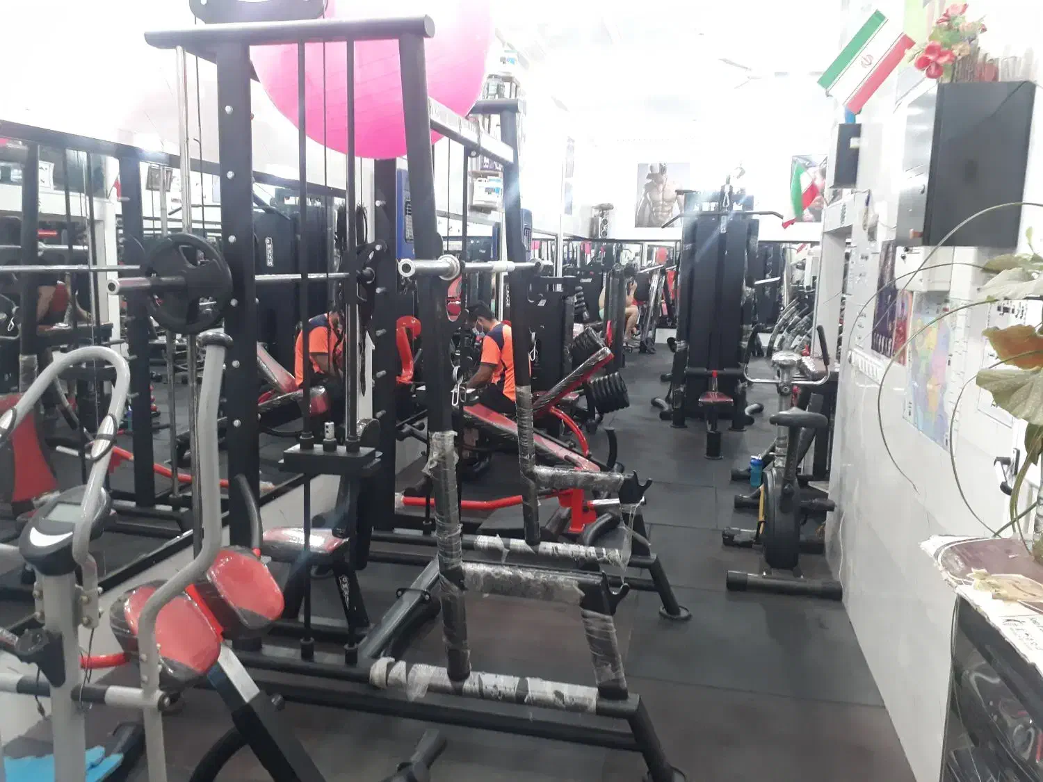 باشگاه بدنسازی در حد نو|تجهیزات ورزشی|سنندج, |دیوار