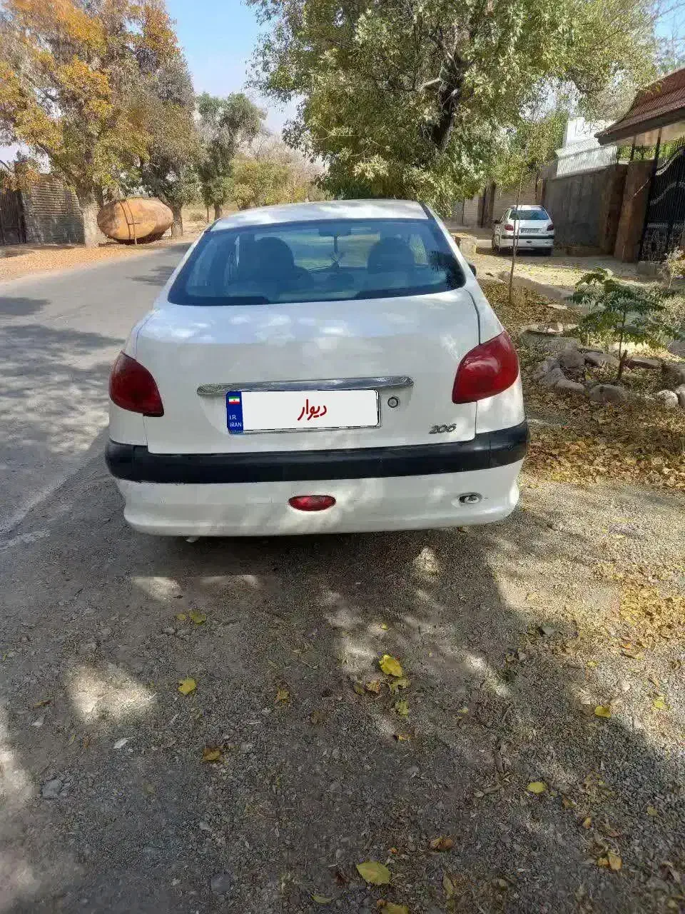 پژو۲۰۶ اس دی کم کارموتور تازه تعمیر نونو|خودرو سواری و وانت|نیشابور, فرح بخش|دیوار