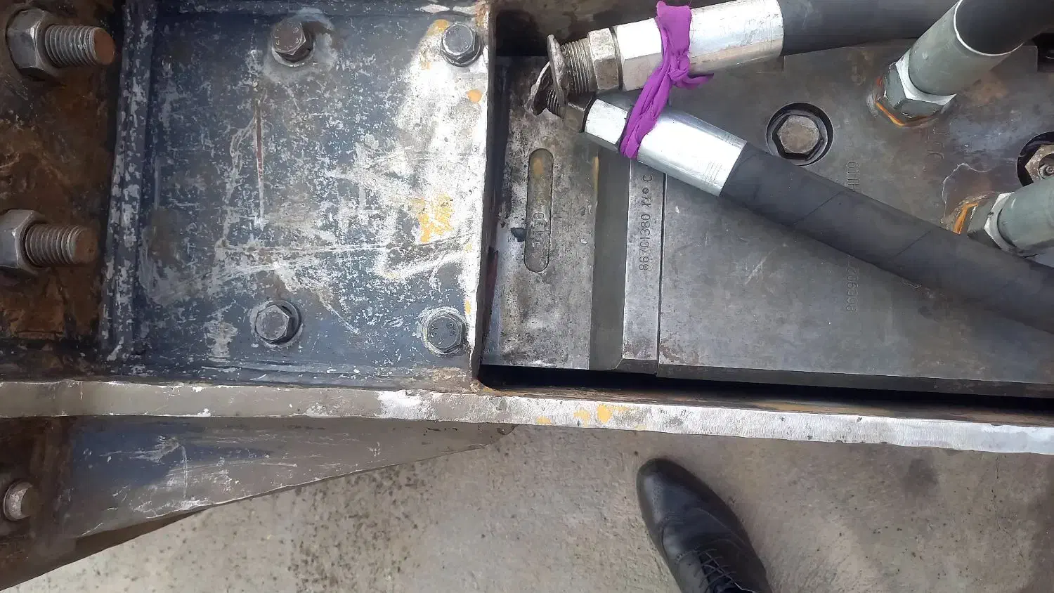 پیکور چکش بیل میکانیکی|ماشین‌آلات صنعتی|بلده, |دیوار