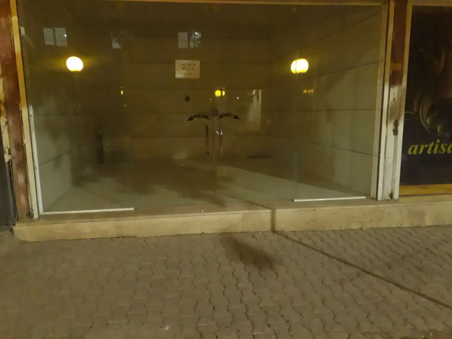 مغازه اجاره ای شیک مرتب|اجارهٔ مغازه و غرفه|آشخانه, |دیوار