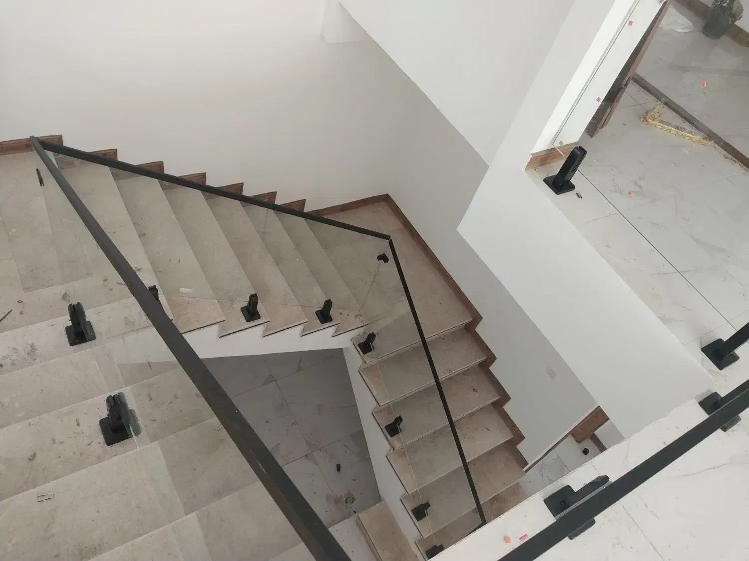 ساخت و نصب هندریل و جانپناه شیشه و انواع فلز|ماشین‌آلات صنعتی|نور, |دیوار