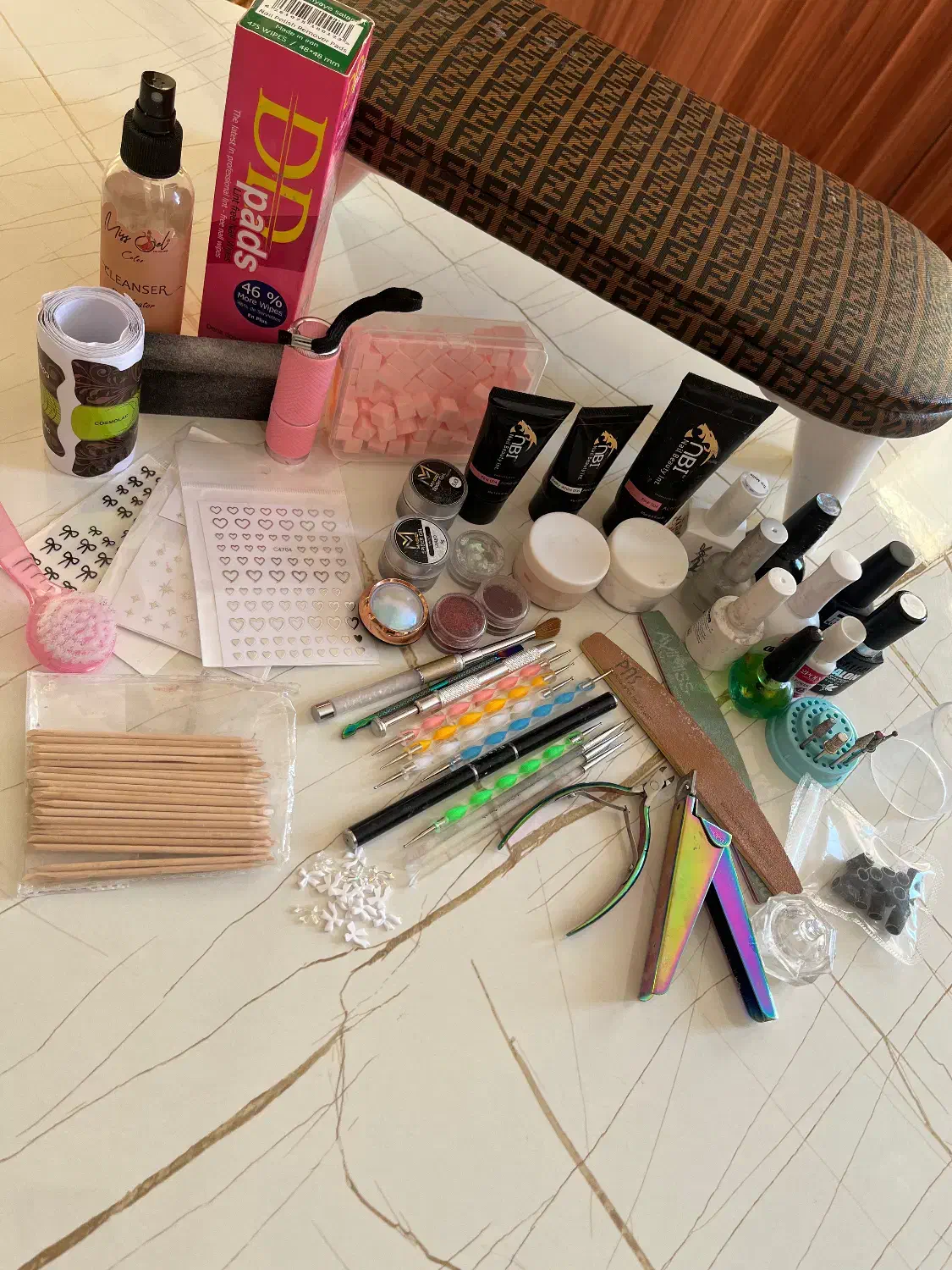 پک کامل لوازم کاشت ناخن|آرایشی، بهداشتی، درمانی|قم, بکایی|دیوار