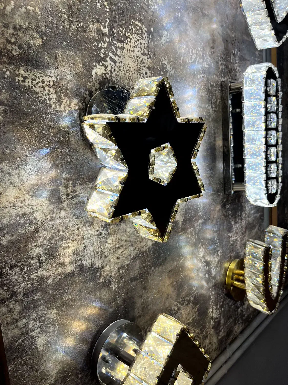 لوستر اسکای لایت ، چراغ دیواری، دیوارکوب|لوستر و چراغ آویز|تهران, بازار|دیوار