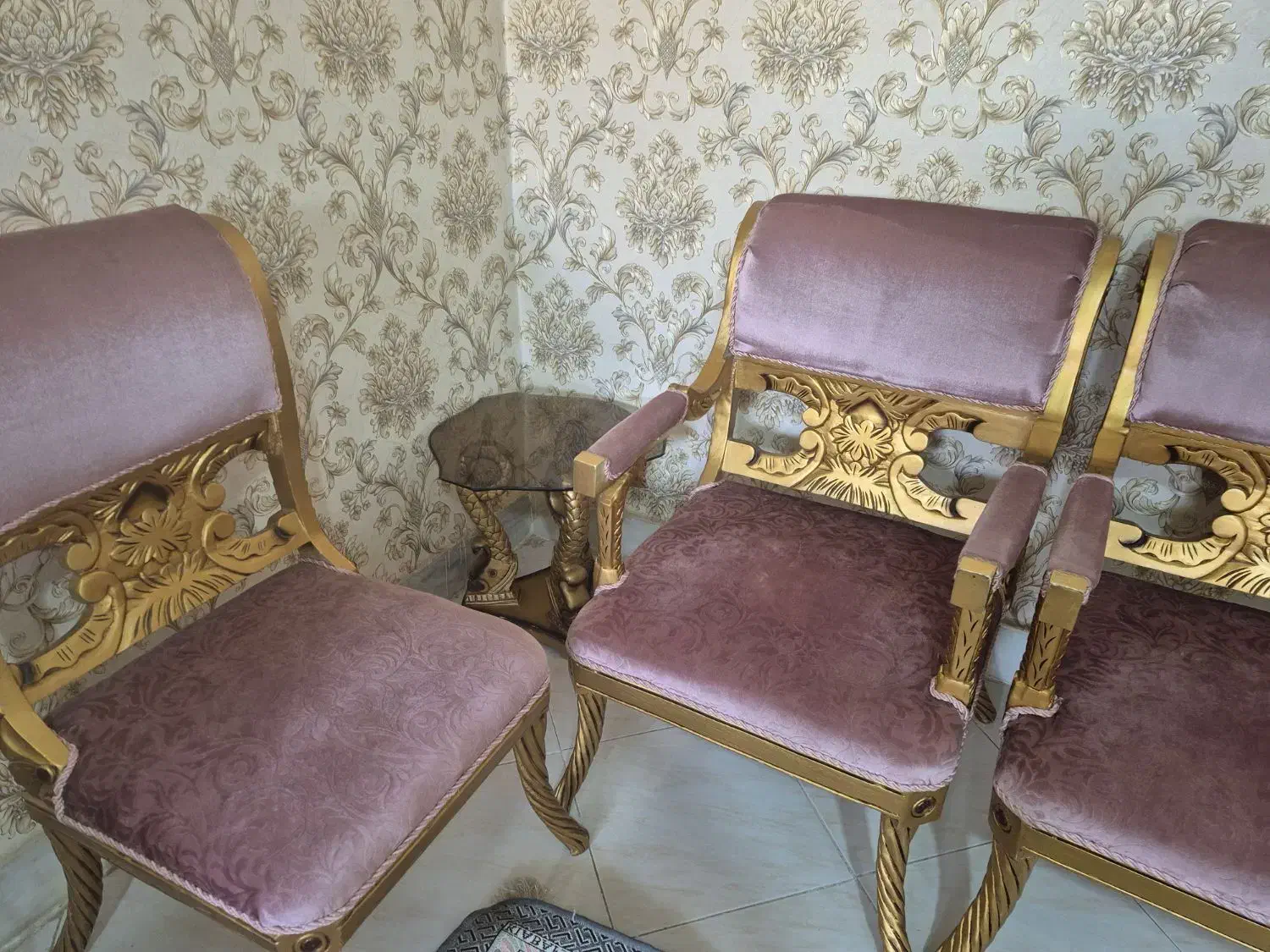 مبل ۹ نفره|مبلمان خانگی و میز عسلی|شاهین‌شهر, عطار|دیوار