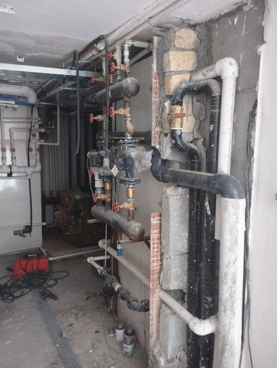 تعمیر مشعل وپمپ موتورخانه|خدمات پیشه و مهارت|پردیس, فاز ۲|دیوار