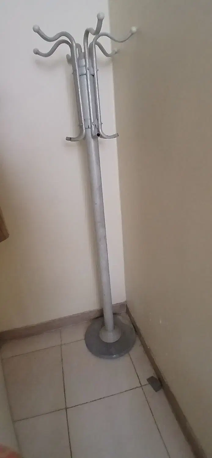 چوب لباسی ایستاده|بندرخت و رخت‌آویز|ری, دیلمان|دیوار