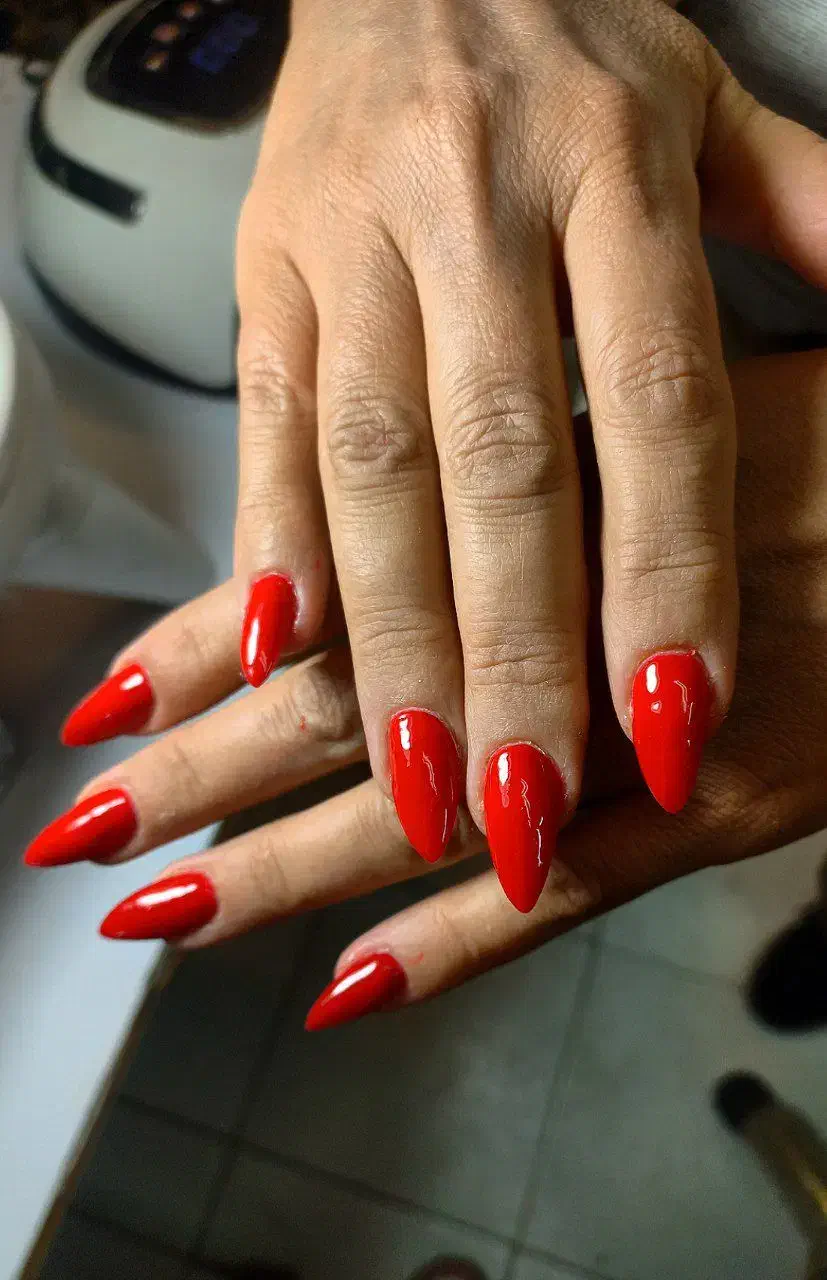 کاشت ناخن فقط 280|خدمات آرایشگری و زیبایی|اصفهان, ملک|دیوار