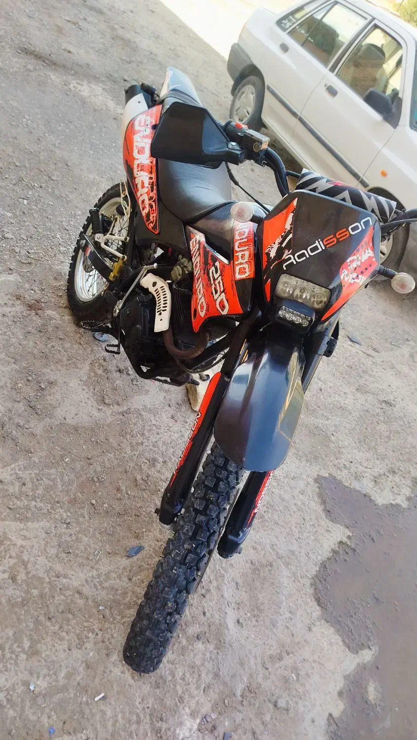 تریل رادیسون 250|موتورسیکلت|کاشان, نوش آباد|دیوار