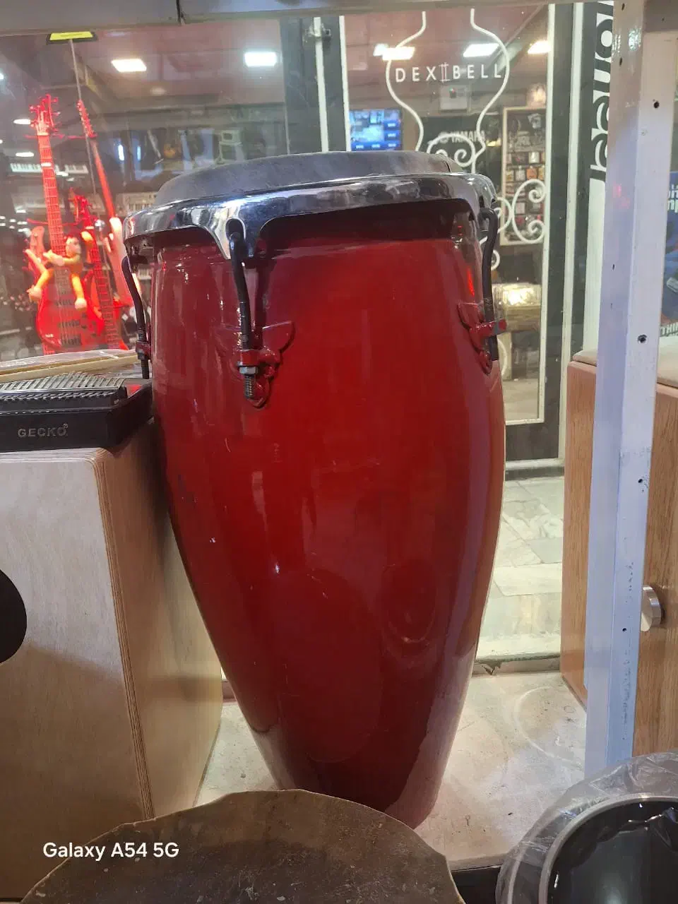 ساز تومبا|درام و پرکاشن|ساری, |دیوار