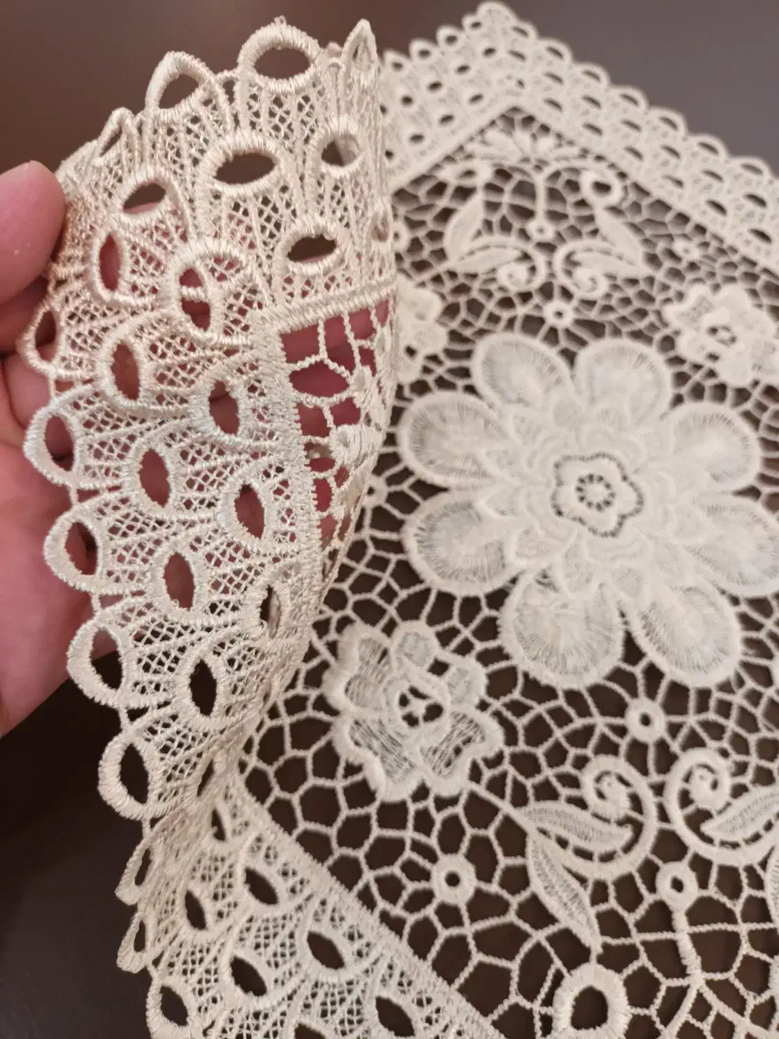 رومیزی جلو مبلی و دو عدد عسلی ابریشمی نو|پرده، رانر، رومیزی|تهران, جردن|دیوار