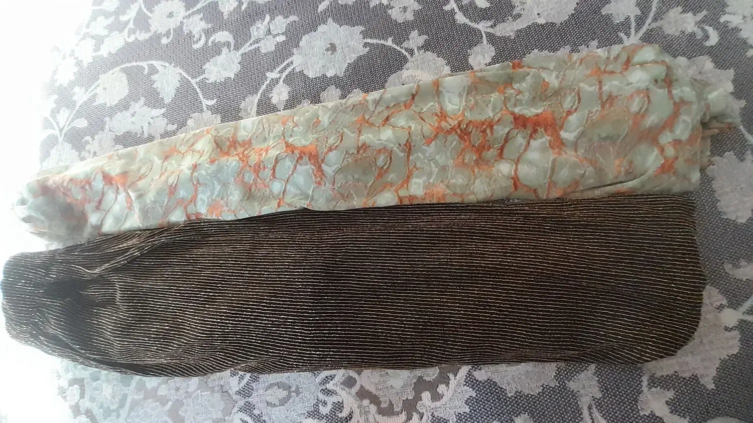 دوعدد پارچه یکی کوردی یکی سورانی|لباس|سقز, |دیوار