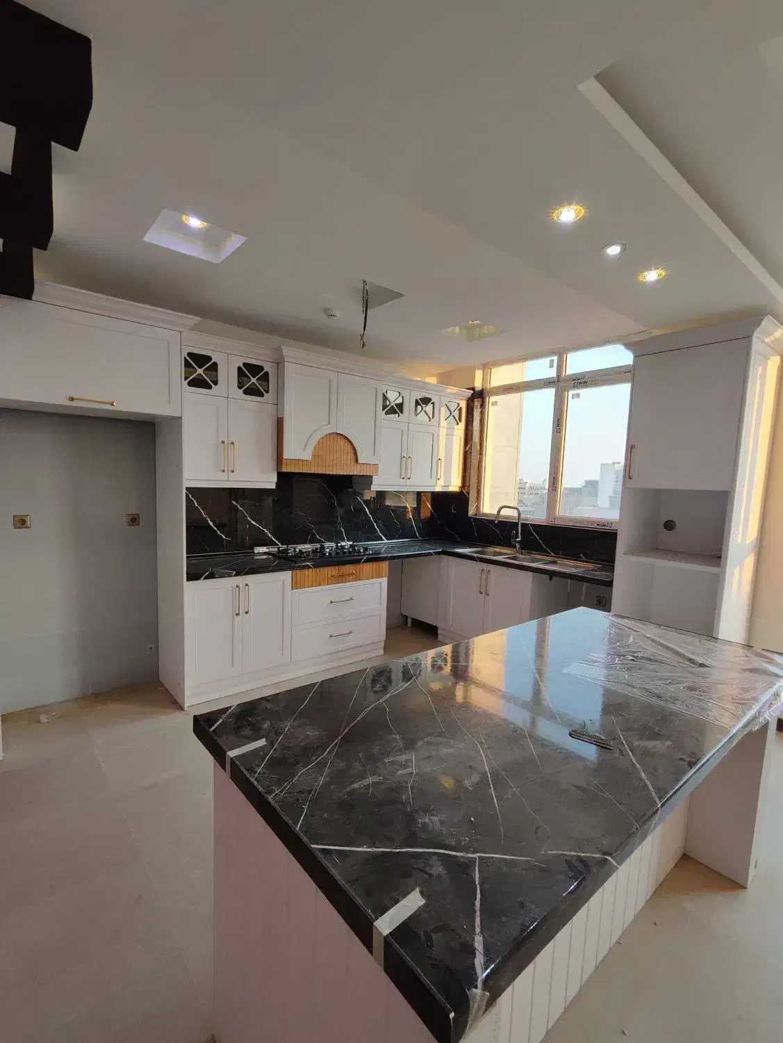 سهروردی هویزه ۱۰۵ متر ۲ خواب ۲ پارکینگ سندی|فروش آپارتمان|تهران, نیلوفر|دیوار