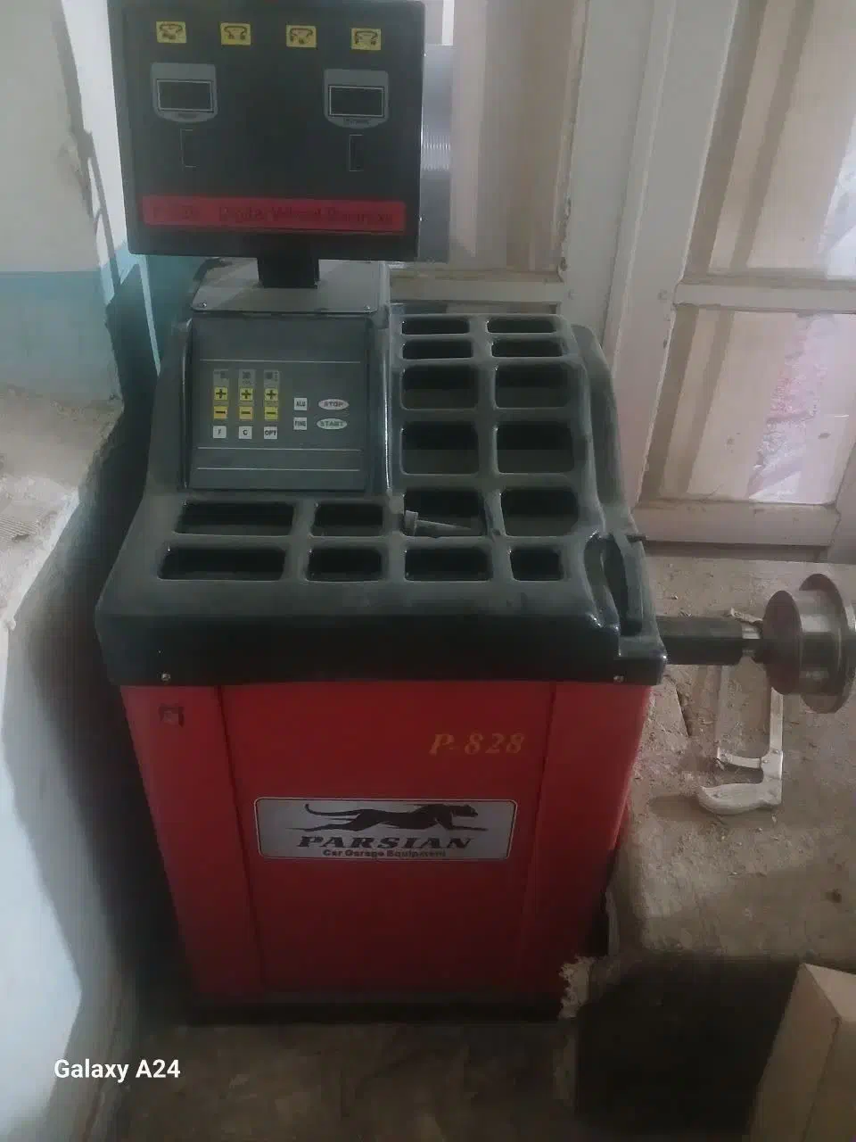 دستگاه بالانس|ماشین‌آلات صنعتی|اصفهان, مفتح|دیوار