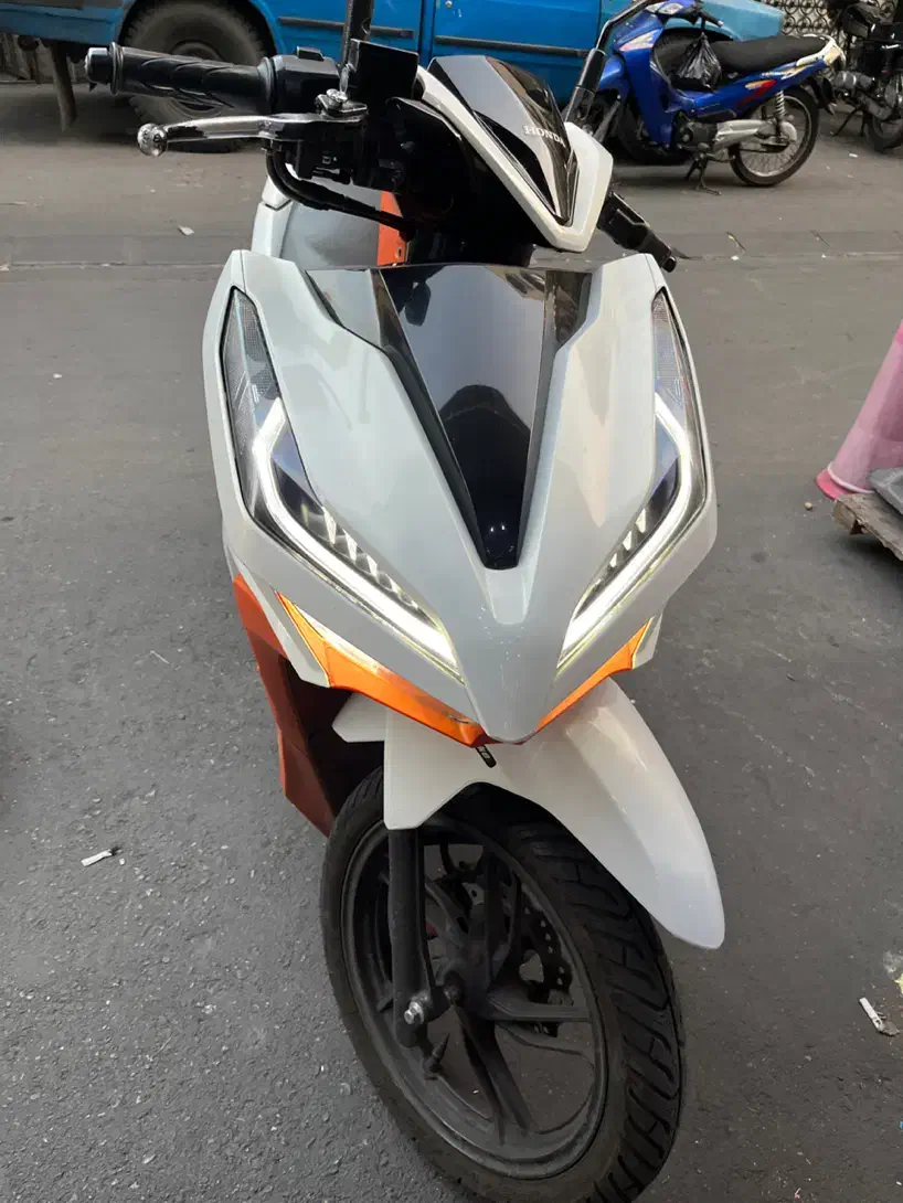 هندا کلیک ۱۵۰تایلندی|موتورسیکلت|تهران, بهارستان|دیوار